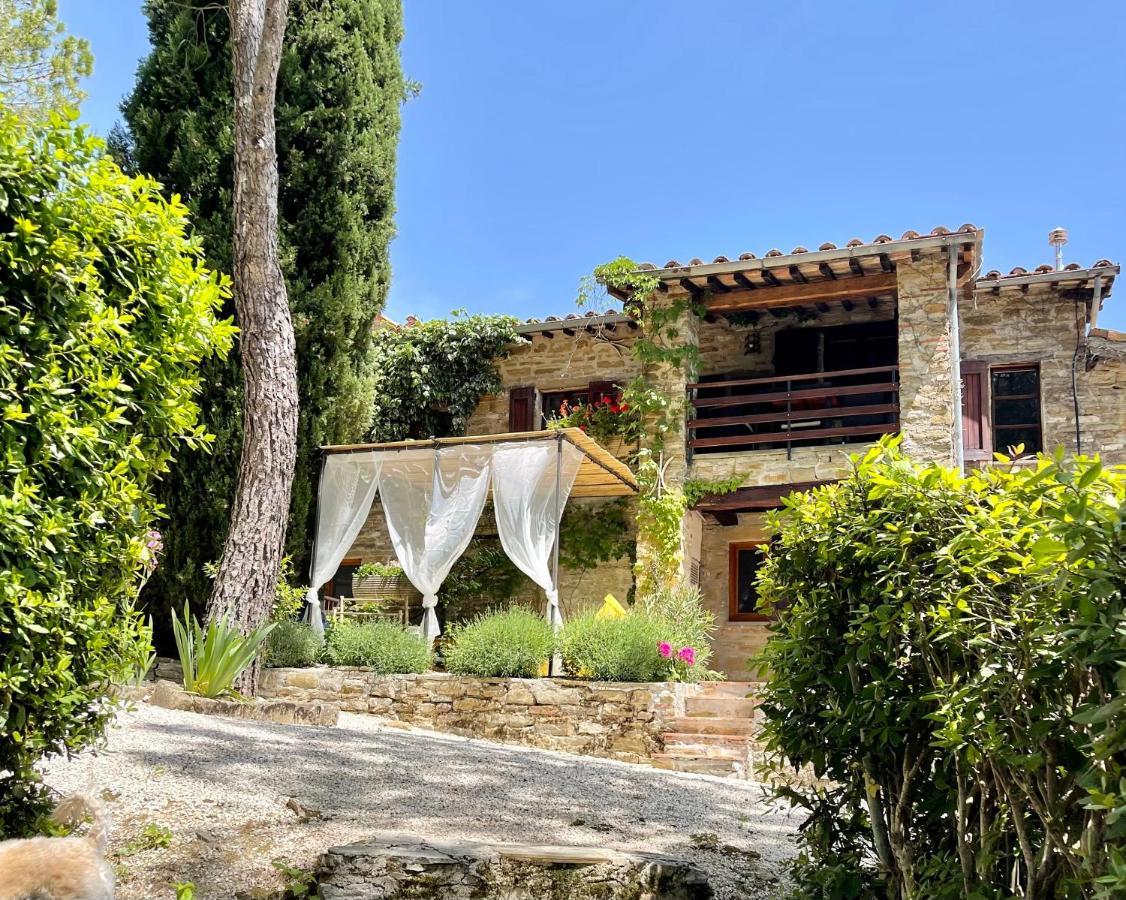 La Panoramica Gubbio - Maison de Charme - Casette e appartamenti self catering per vacanze meravigliose! Esterno foto