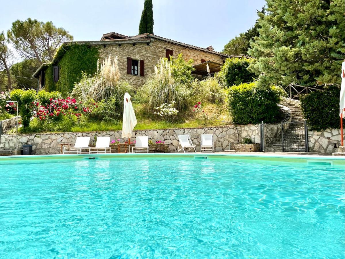 La Panoramica Gubbio - Maison de Charme - Casette e appartamenti self catering per vacanze meravigliose! Esterno foto